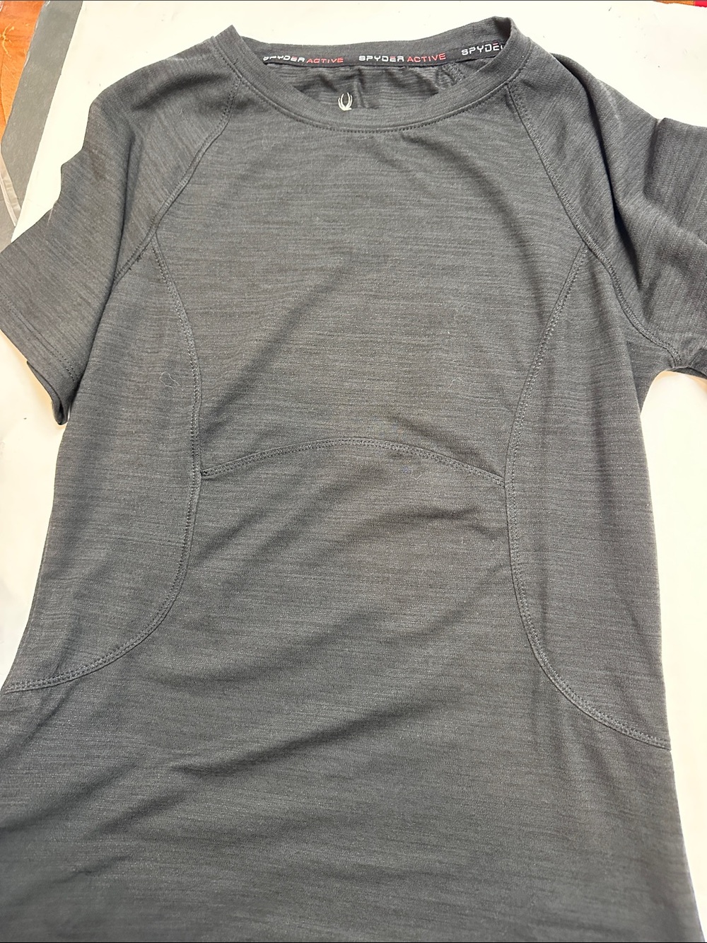 Spyder womens Short Sleeve Active Tee — Charcoal Gray